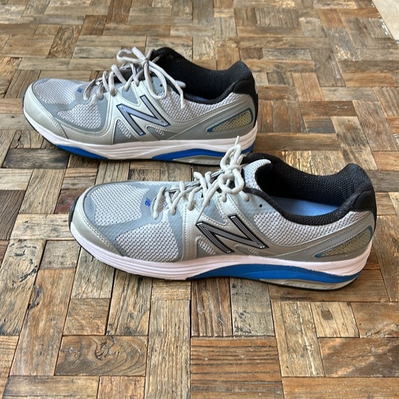 New Balance Men’s 1540V2 Walking Shoe Size 11 - Picture 6 of 10